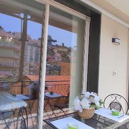 Appartamento Delizioso Con Terrazzo In Centro-Delicious Apartment With Terrace Sanremo Exteriör bild