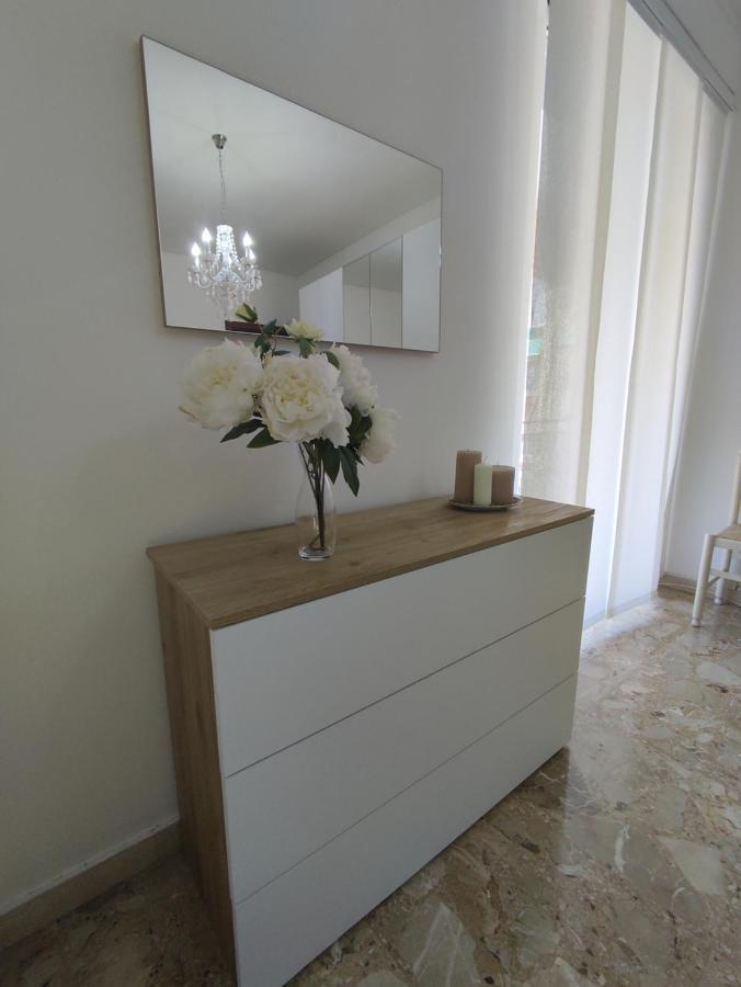 Appartamento Delizioso Con Terrazzo In Centro-Delicious Apartment With Terrace Sanremo Exteriör bild